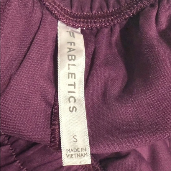 Fabletics Purple High Rise Drawstring Shorts Women’s Size Small Casual & Comfy - Picture 5 of 6